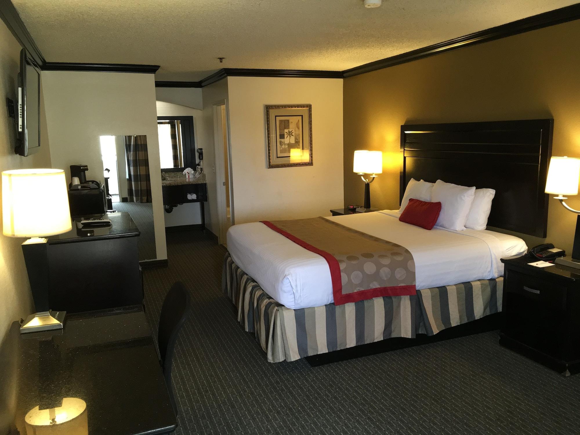 Hotel Ramada By Wyndham Ontario Extérieur photo